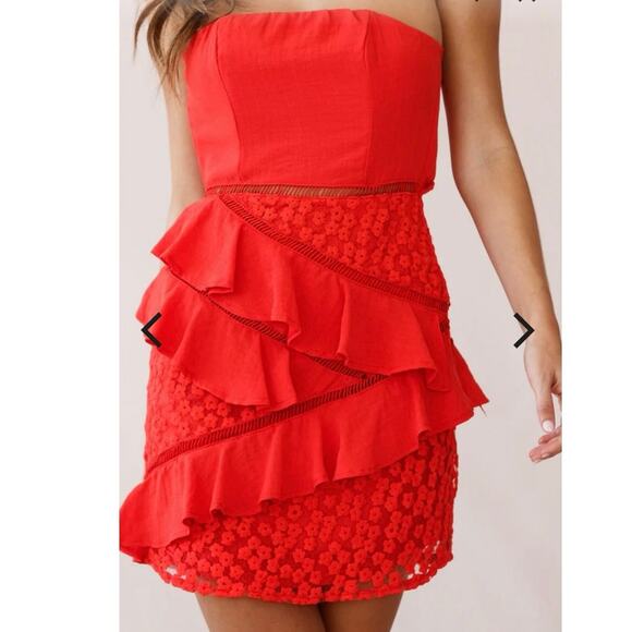 Selfie Leslie Aramis Strapless Lace & Ruffle Detail Dress Red Sz M Christmas - Picture 4 of 14